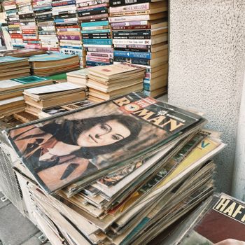 مجلات وكتب — StyleSign